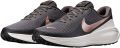 NIKE Sneakers laag 'Revolution 8' bruin aardetinten zwart - Zwart