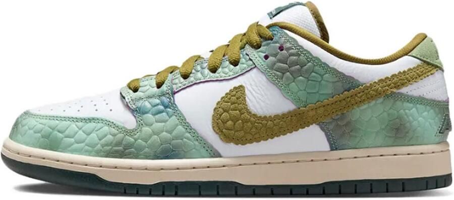 Nike SB Dunk Low 'Alexis Sablone Chameleon'