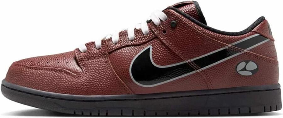 Nike SB Dunk Low Limosine Skateboards