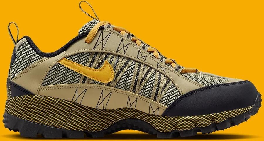 Nike Sneakers Air Humara QS Wheat Grass