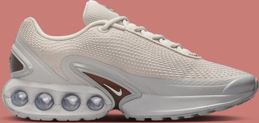 Nike Sneakers Air Max DN Light Orewood Brown