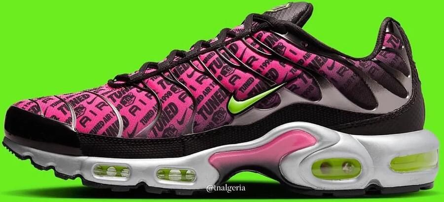 Nike Sneakers Air Max Plus Hyper Pink & Volt
