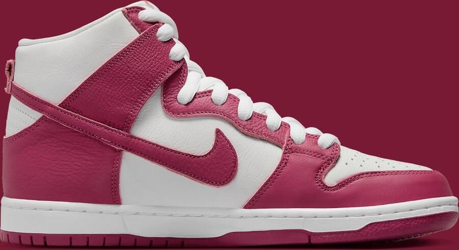 Nike Sneakers Dunk High PRO IS Sweet Beet