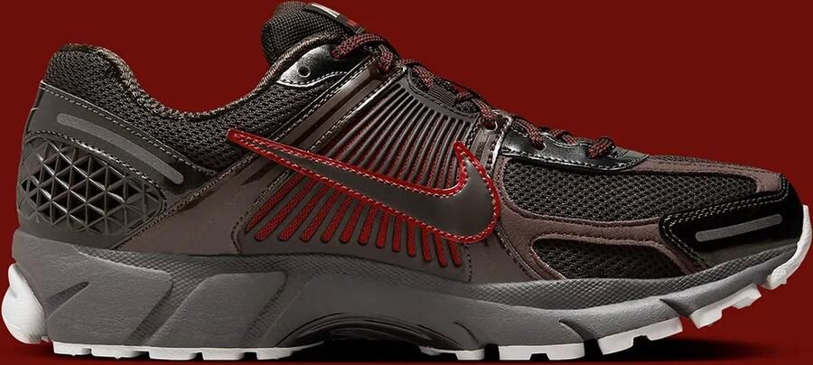 Nike Sneakers Zoom Vomero 5 �Velvet Brown�