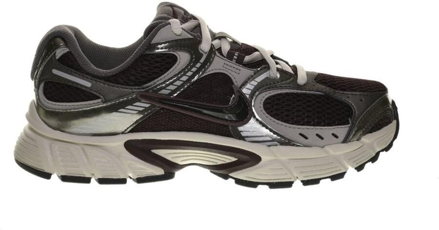 Nike Women's V5 RNR Sneakers bruin