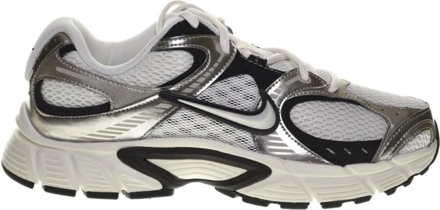 Nike Sportswear Sneakers laag 'V5 RNR' crème zilver natuurwit
