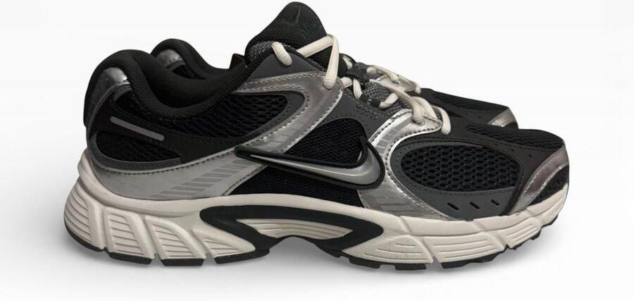 Nike V5 RNR Sneakers Dames