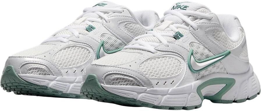 Nike V5 RNR Sneakers Dames