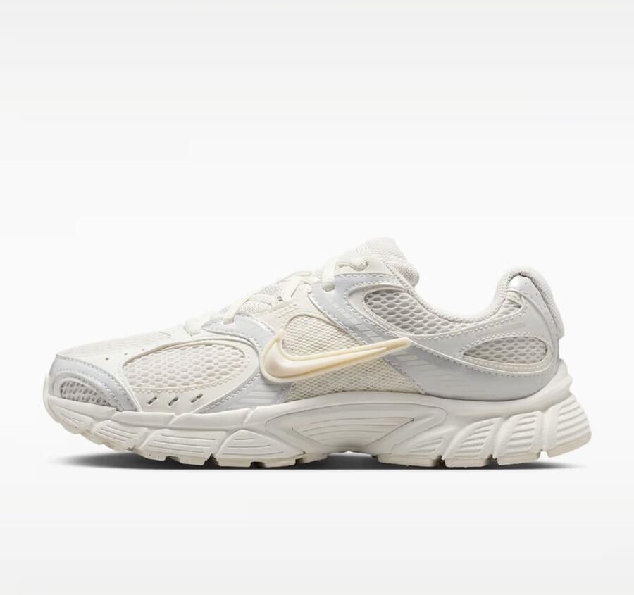 Nike V5 rnr women's shoes Lage sneakers dames Grijs