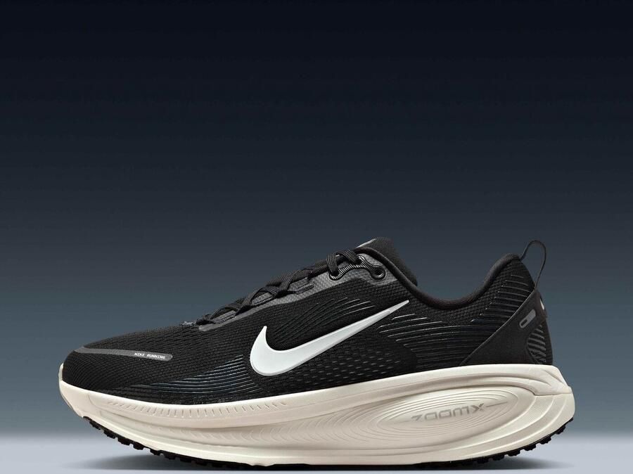 Nike Vomero 18 Wide Unisex Hardloopschoen Zwart Wit Doos Zonder Deksel