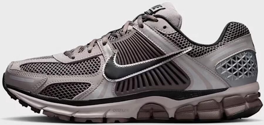 Nike Zoom Vomero 5 Lifestyle bruin Schoenen