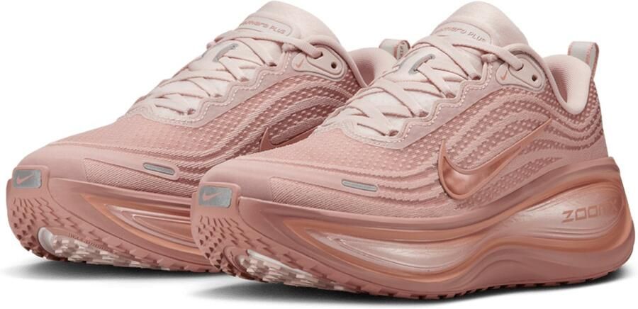 Nike Vomero Plus Hardloopschoenen Particle Pink Silt Red Metallic Silver Metallic Rose Gold Roze Rood Vomero Hardlopen Unisex