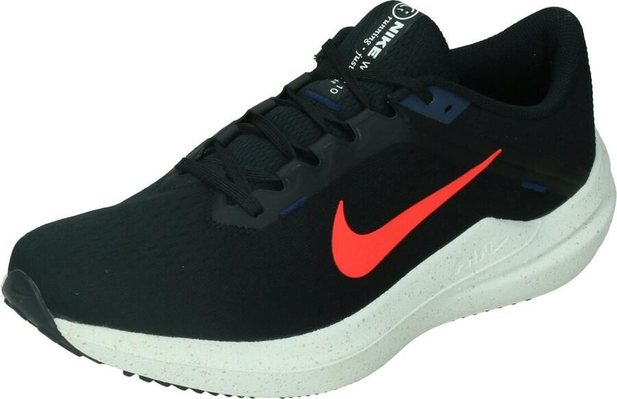 Nike winflo 10 in de kleur zwart