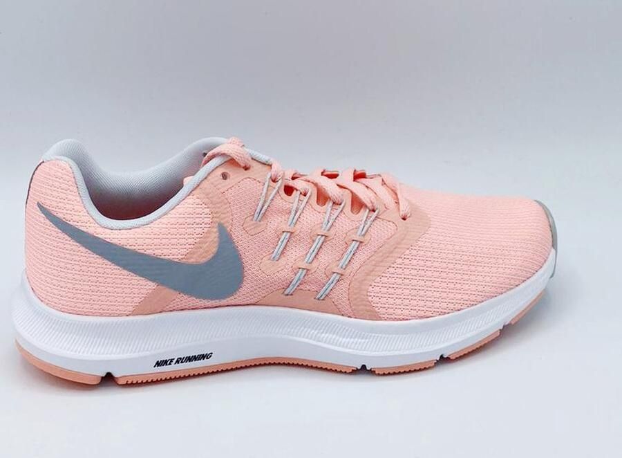Nike Wmns Run Swift
