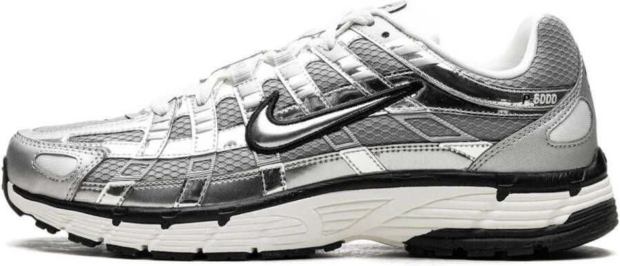 Nike WMNS P-6000 in zilver formaten: 36.5