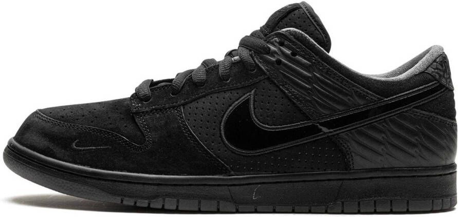 Nike SB Dunk low Ducks of a Feather Black University of Oregon PE