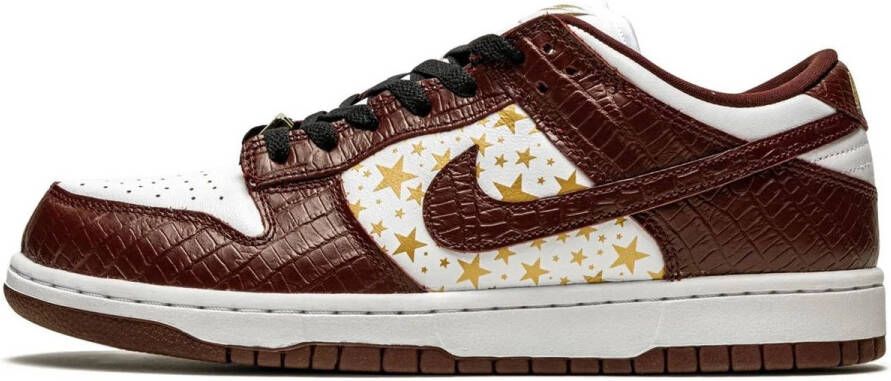 Nike SB Dunk Low Supreme Stars Barkroot Brown