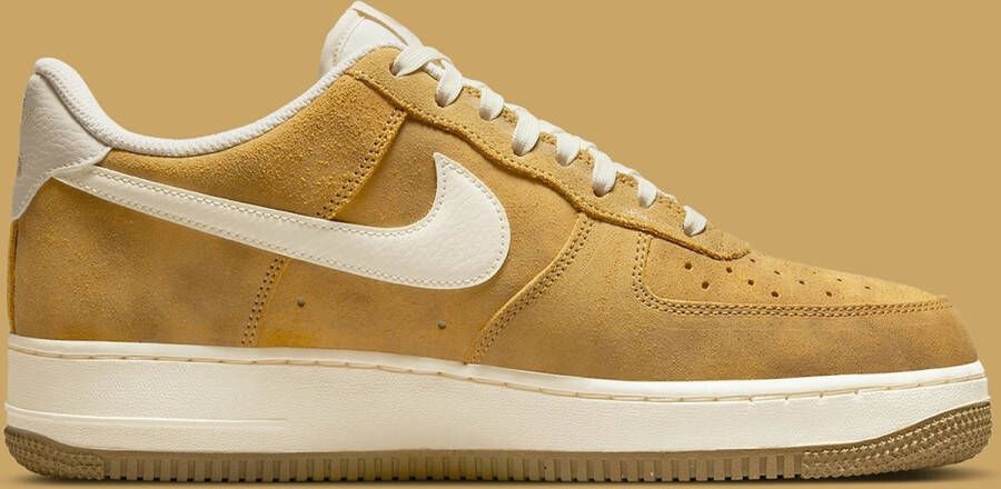 Nike Wmns Air Force 1 '07 Sneakers Schoenen sanded gold sail-weath grass maat: 37.5 beschikbare maaten:36.5 37.5 36 38.5 - Foto 6