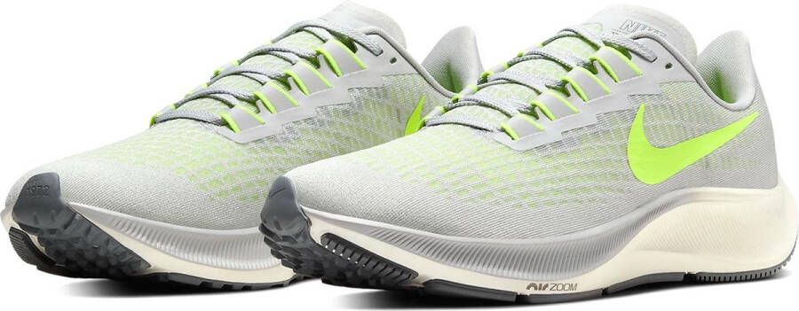 Nike Sportschoenen Mannen grij