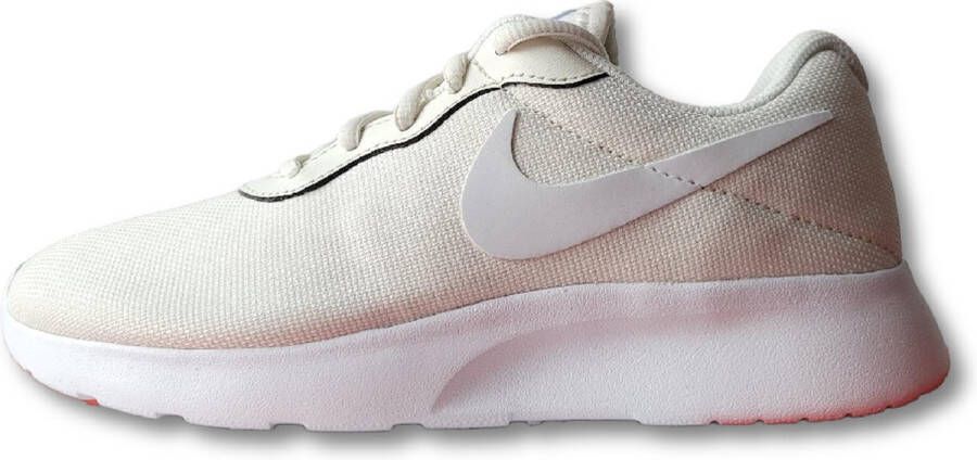 Nike Tanjun Dames Sneakers Wit Beige