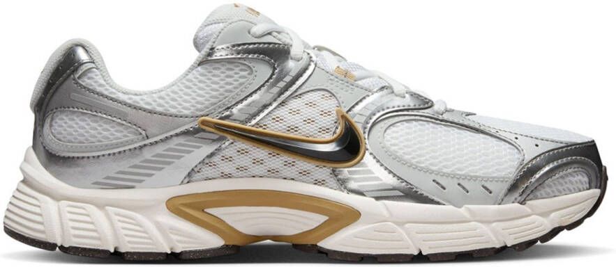 Nike V5 RNR Sneakers