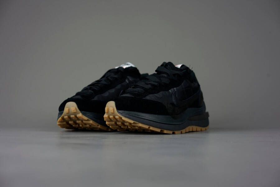 Nike Vaporwaffle x Sacai ''Black Gum'' DD1875-001 ZWART Schoenen - Foto 2
