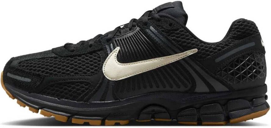 Nike Vomero 5 Black White