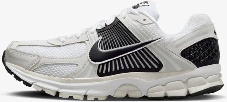 Nike Zoom Vomero 5 (GS) Lifestyle in wit formaten: 36.5