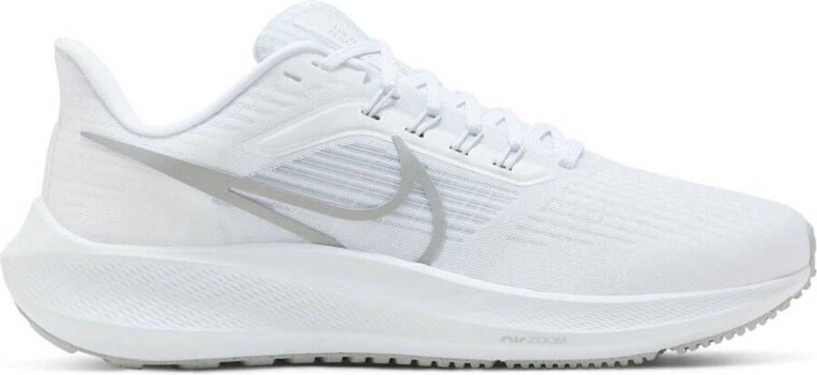 Nike Downshifter 12 Hardloopschoenen voor dames (straat) Wit