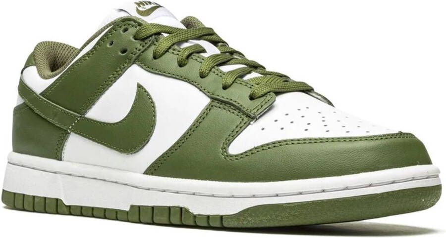 Nike WMNS Dunk Low Medium Olive White Medium Olive-White DD1503-120 Schoenen Sneakers Groen Green