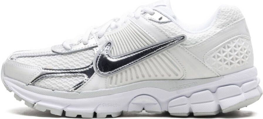 Nike WMNS Zoom Vomero 5 Lifestyle in goud formaten: 36.5