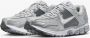 Nike herenschoenen Zoom Vomero 5 Wolf Grey Metallic Silver Cool Grey White- Heren Wolf Grey Metallic Silver Cool Grey White - Thumbnail 1