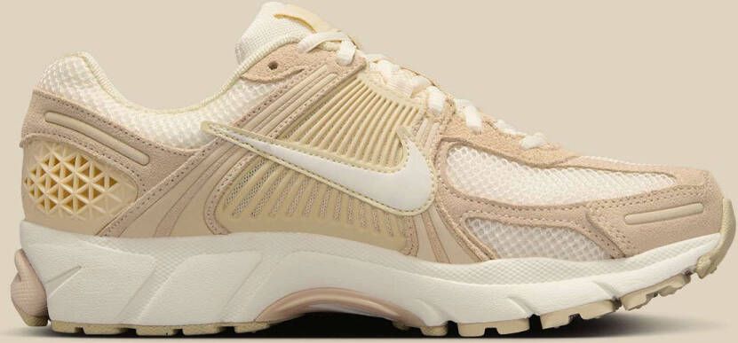 Nike Zoom Vomero 5 Limited Edition Sneaker Wit Geel Unisex Valt Klein