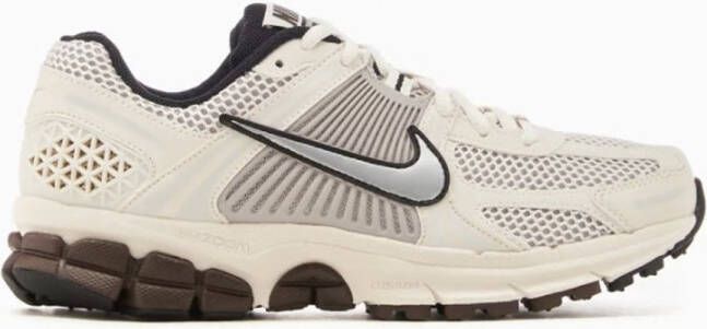 Nike Zoom Vomero 5 Phantom Light Iron Ore Baroque Brown Metallic Platinum- Phantom Light Iron Ore Baroque Brown Metallic Platinum - Foto 3