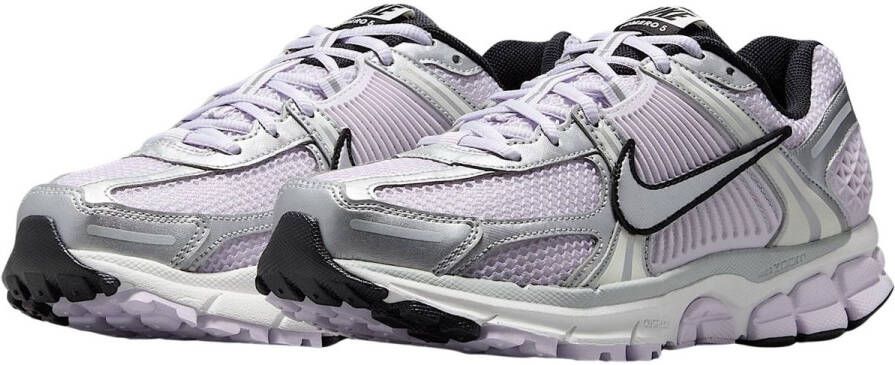 Nike Zoom Vomero 5 M Lifestyle in lichtroze formaten: 36.5