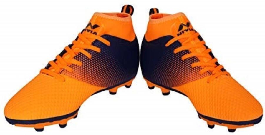 Nivia Ashtang voetbalschoenen voor heren en jongens (zwart oranje EURO 43) Kunstleer Waterbestendig Comfortabele noppenschoenen Lichtgewicht Superieure stabiliteit Balcontrole en tackelen Ideaal voor harde en grasachtige oppervlakken