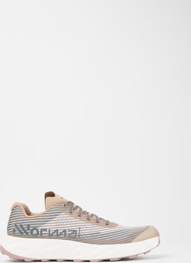NNormal Kjerag Trailrunningschoenen Goud 2 3
