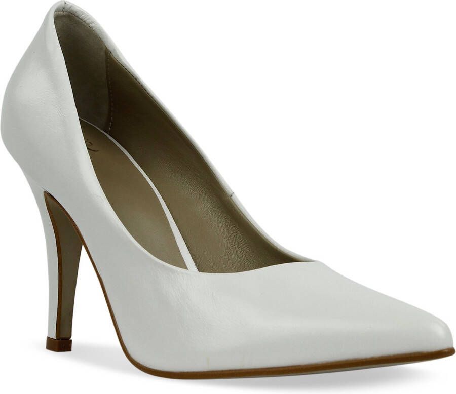 Noë Shoes Nicole Pump Ivory