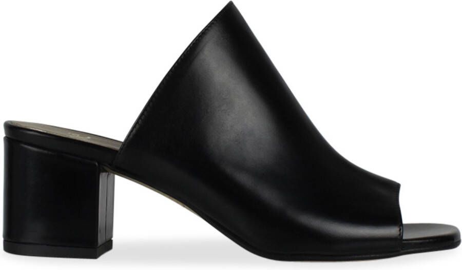 Noë Shoes Nipia Slip-on Black