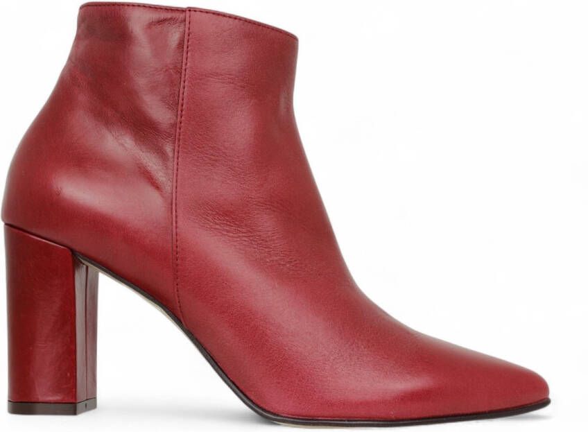 Noë Enkellaars Nirma Amaranto ZS