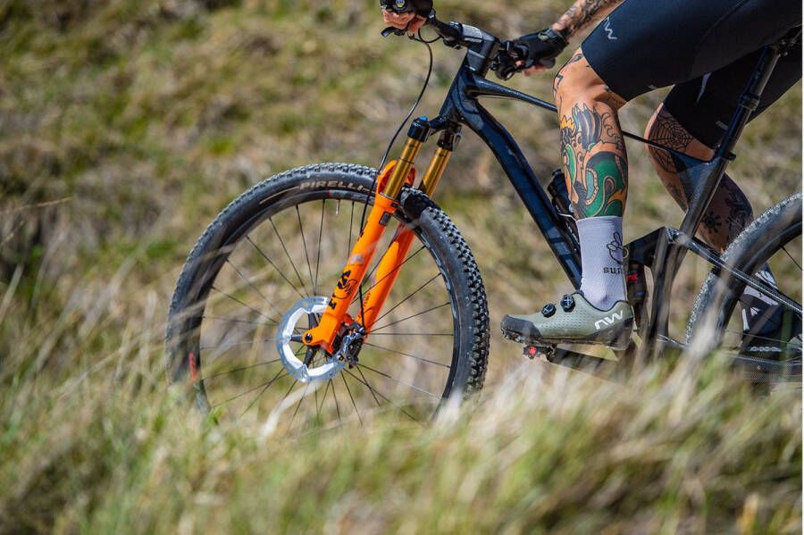 Northwave Fietsschoen Rebel 3 Light Grey Red Fluo