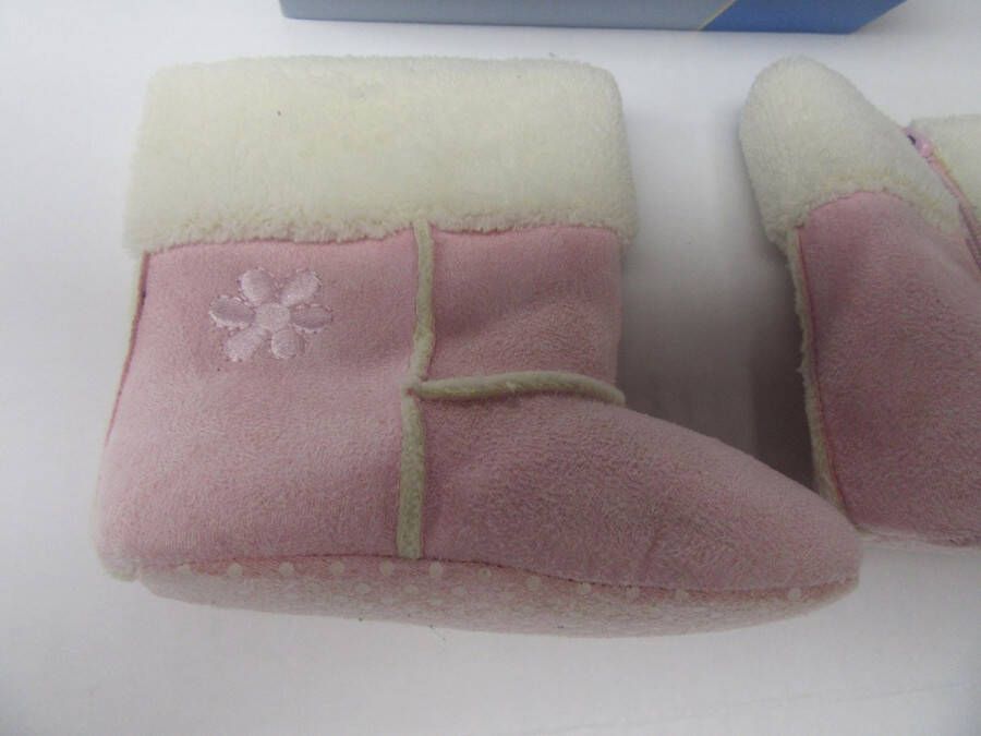 Noukie's Schoentjes Slofjes Laarsjes Roze 20 6- 12 maand