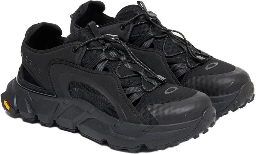 OAKLEY Sneakers laag 'FOF100650 AQUATERRA HYBRID BLACKOUT' zwart