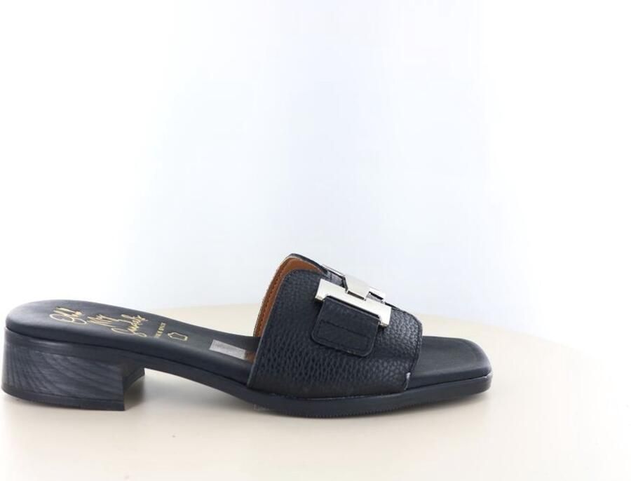 Oh! My sandals O! my Sandals