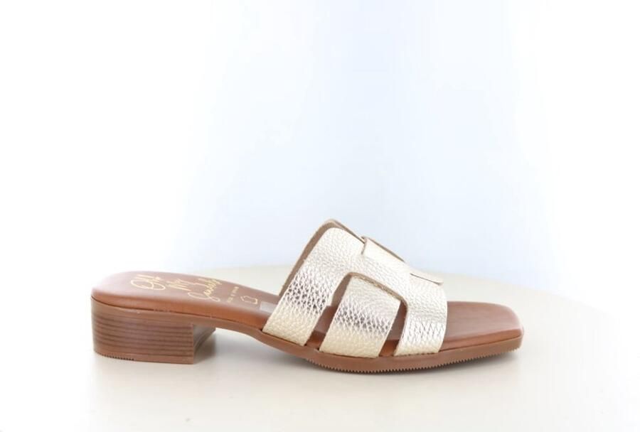 Oh! My sandals O! my Sandals