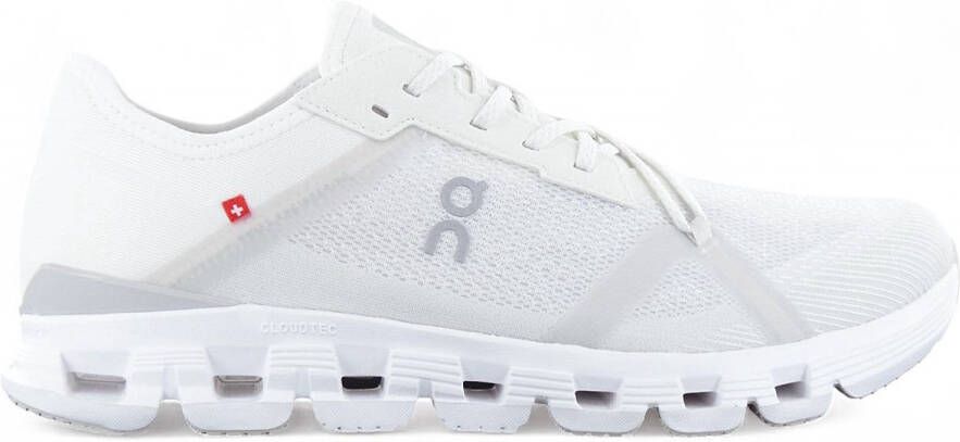On Running Ademende Cloudflow Sneakers met Speedboard Middenzool