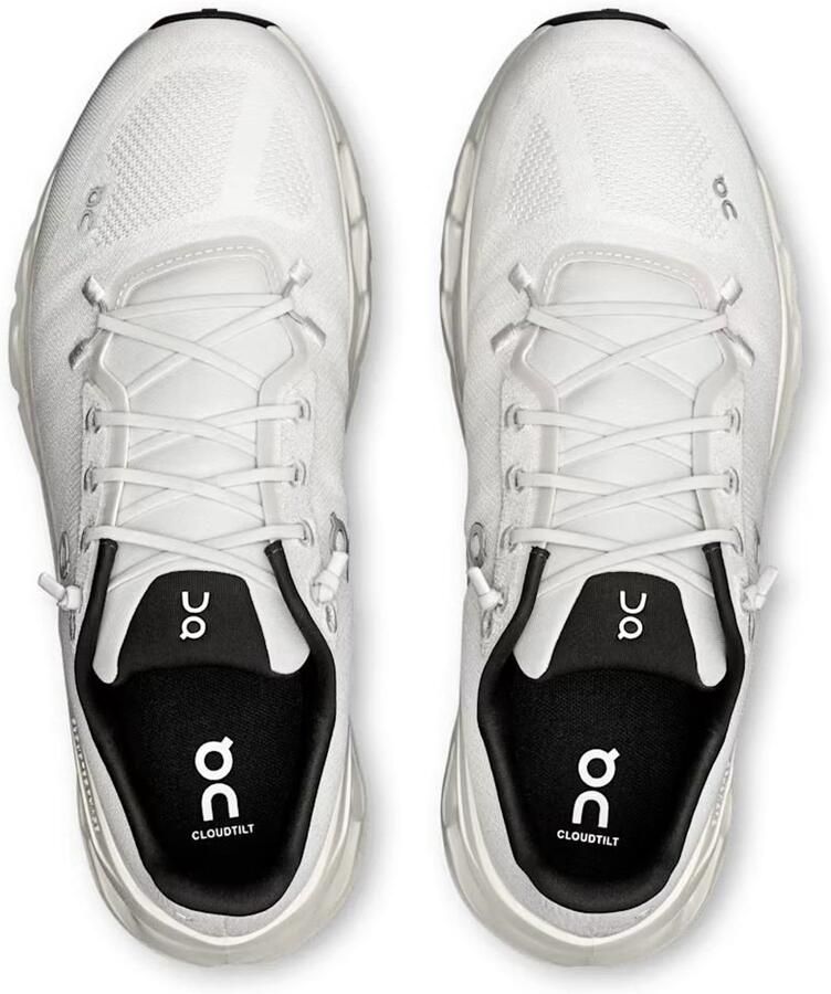 On Low-Top Sneakers Cloudtilt' Sneakers in wit