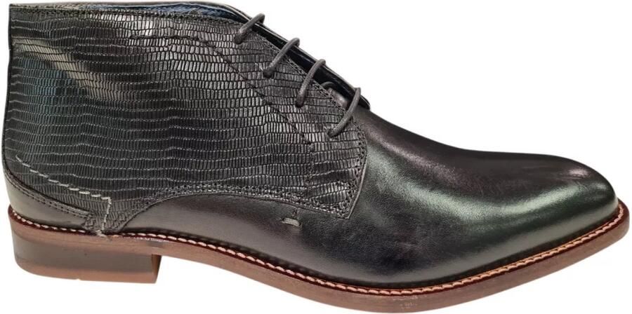 Oscar Bailey Combe Black Calf halfhoge nette schoen zwart veters