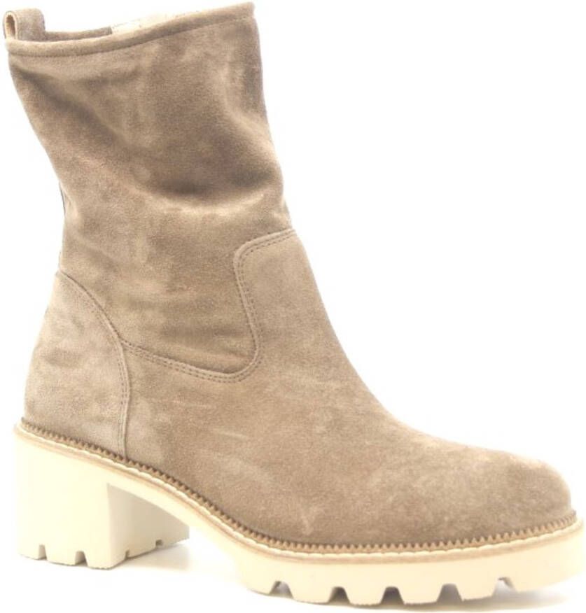 Paul Green 8133 058 antelope taupe