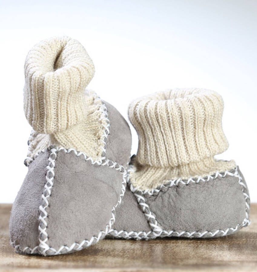 Pialetti Organic Schapenleer baby Slofje Baby Schoentjes Born newborn Handgemaakt Handmade Sokken Model Grijs Leder Babyslofjes